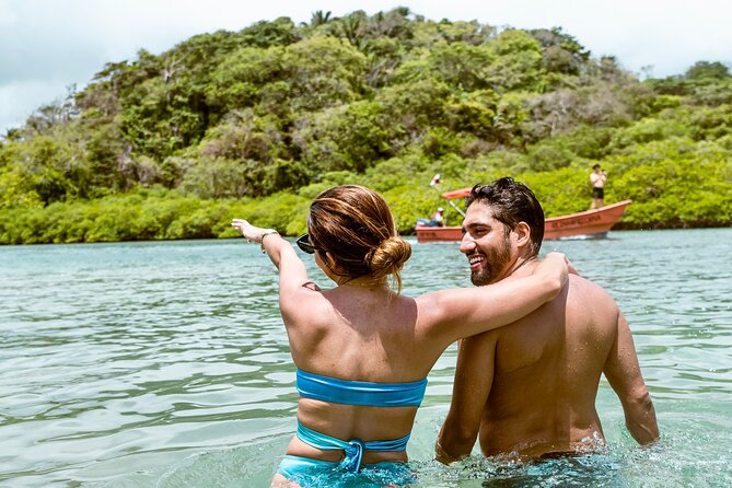 Caribbean Beaches Speedboat Day Tour With Snorkeling - Location Details