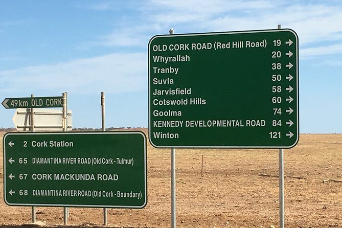 Carisbrooke Station and Dinosaur Stampede Day Tour from Winton - Good To Know