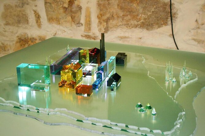 CARLSBAD & Visit of MOSER Glass Factory 8-Hr-Driving & Walking - Good To Know