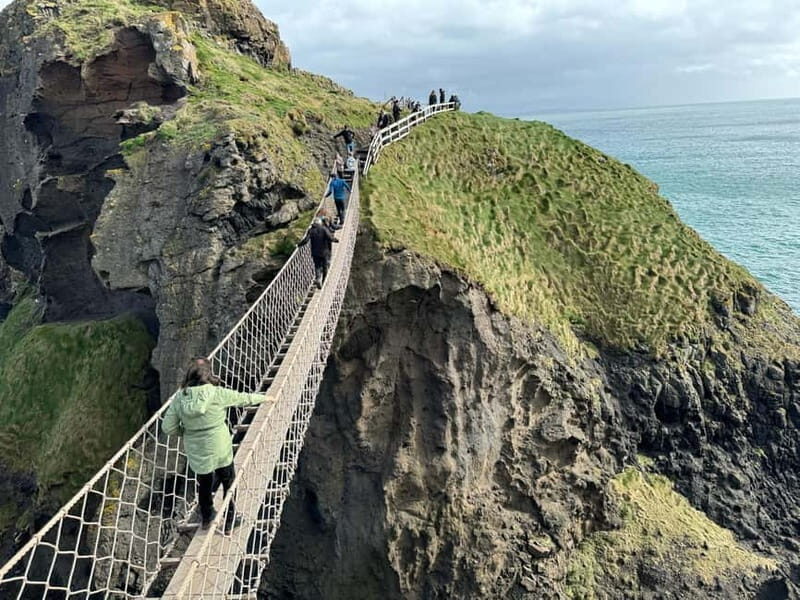 Carrick A Rede Ropebridge & Giants Causeway Private Tour - Exploring the Causeway Coast on a Private Basis