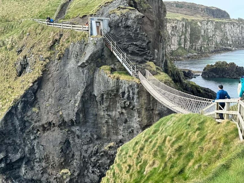 Carrick A Rede Ropebridge & Giants Causeway Private Tour - Scenic Drive Along the Causeway Coast