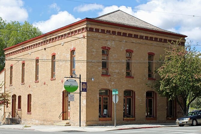 Carson City Scavenger Hunt: Test Your Luck In Carson - Uncover Local History and Culture