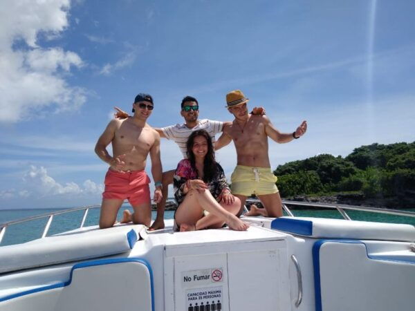 Cartagena: 5-Island Trip by Boat With Lunch and Snorkeling - Lunch Experience