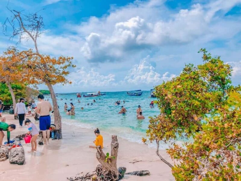 Cartagena: 5 ISLANDS by speedboat with SNORKELING & LUNCH - FAQ