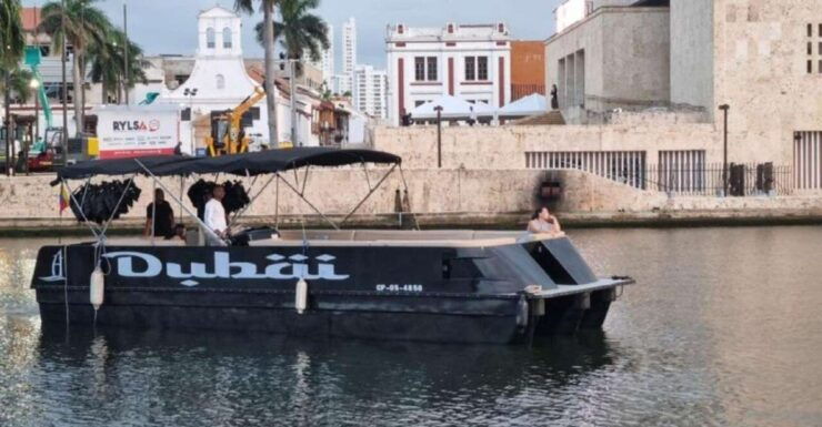 Cartagena: Bay Boat Tour With Open Bar and Dj! - Starting Location Information