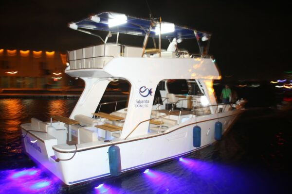 Cartagena: Cruise by the Bay With Dinner and Wine - Frequently Asked Questions