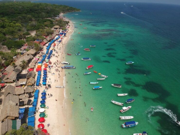 Cartagena: Daytour Aviary and Playa Blanca by Bus! - Good To Know