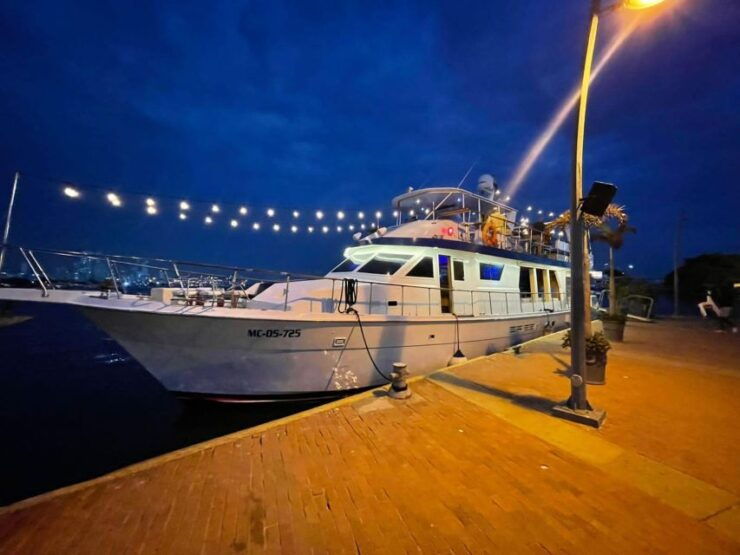 Cartagena: Dinner on Catamaran in the Bay - Activity Overview