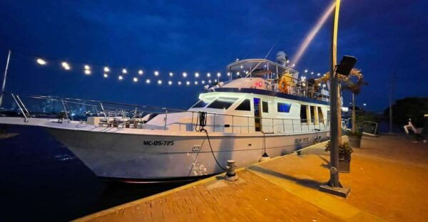 Cartagena: Dinner on Catamaran in the Bay - Frequently Asked Questions