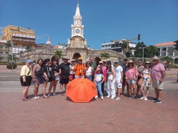 Cartagena: Historic Center and Getsemaní Shared Walking Tour - Review Summary