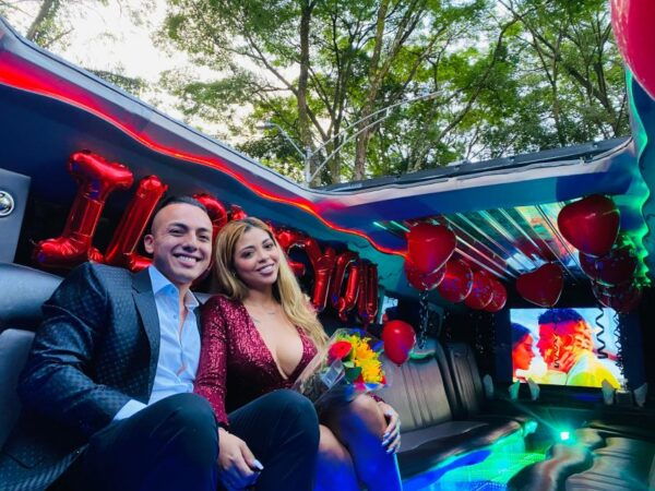 Cartagena: Luxury Tour in a Hummer Limousine - Tour Highlights