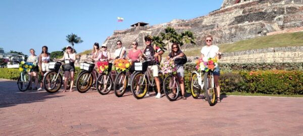 Cartagena: Mountain Bike Tour Tasting Flavors - Language Options and Group Sizes