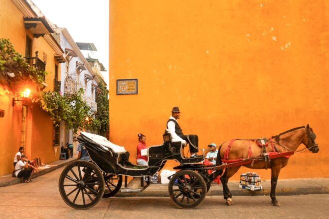 Cartagena: Old City Guided Walking Tour - Tour Itinerary