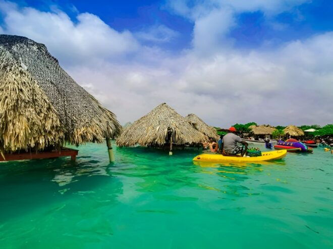 Cartagena: Party Boat to Cholon Beach With 2 Drinks & Lunch - Inclusions