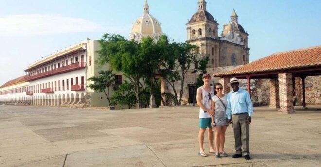 Cartagena: Private City Tour in an Air-Conditioned Vehicle - Main Stops