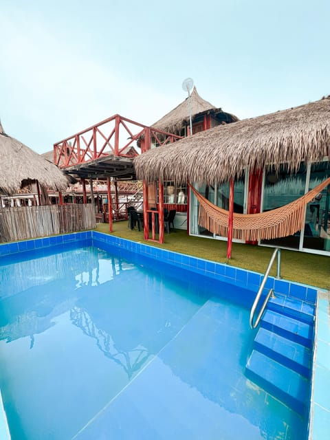 Cartagena: Private Island in Tierra Bomba + Typical Lunch - Dining Options