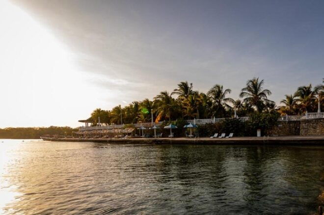Cartagena: PRIVATE ROSARIO ISLAND UNLIMITED DRINKS - Port Fees and Optional Costs