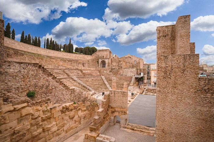Cartagena Private Tour - Vibrant Areas: Plaza San Francisco and the Roman Forum
