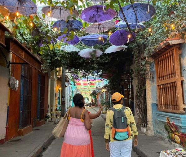 Cartagena: Private Walking Tour Historic Center & Getsemaní - Cultural Discoveries