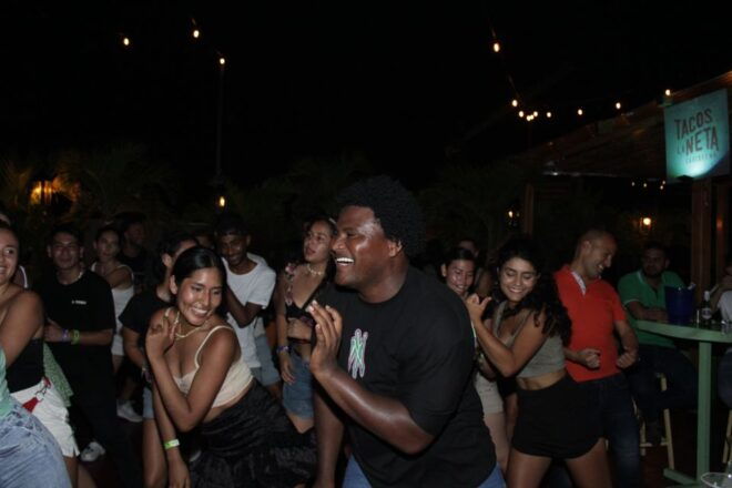 Cartagena: Pub Crawl With Dancing and Complimentary Drinks - Customer Reviews and Feedback