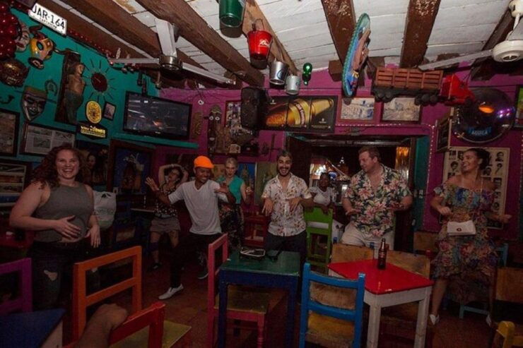 Cartagena: Salsa Dancing Tour at Famous Local Bars - Dance Experience