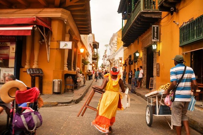 Cartagena Sightseeing Tour Historic Center Starting at the Port - Tour Overview and Highlights