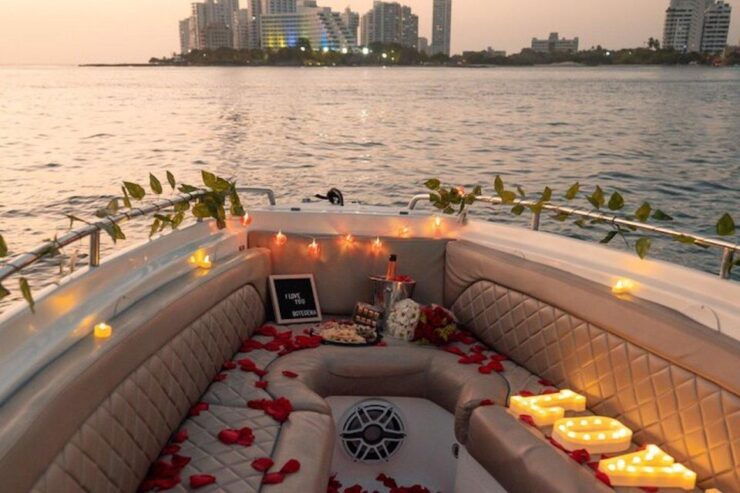 Cartagena: Sunset Tour La Romantica Up To 2 People - Tour Details