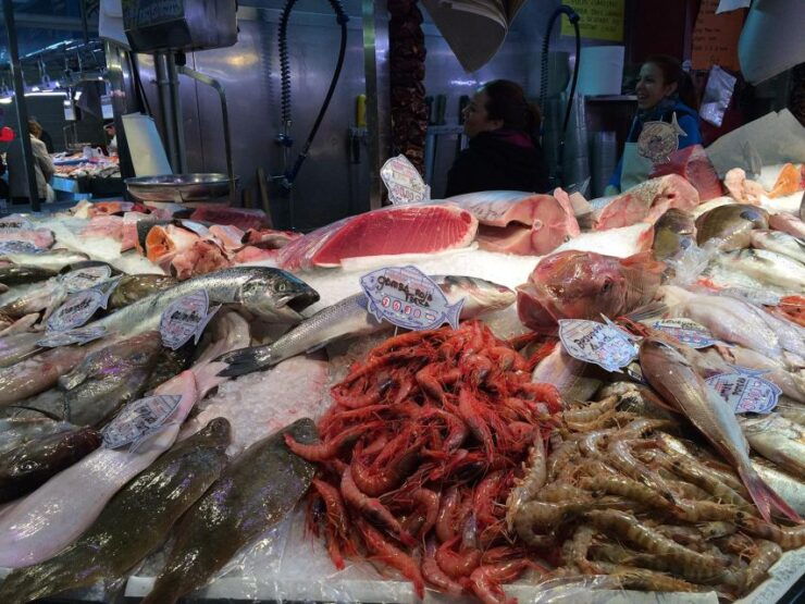 Cartagena: Traditional Market Tour and Tasting - Experience