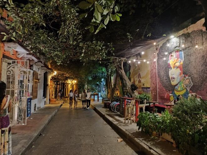 Cartagena: Walled City and Getsemani Shared Walking Tour - Customer Reviews and Feedback