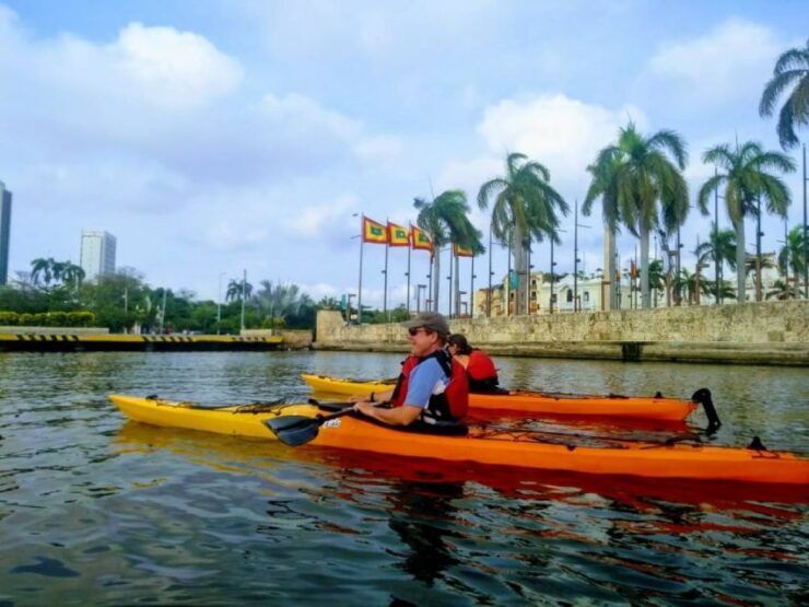 Cartagena: Walled City Kayak Tour - Accessibility and Cancellation Policy