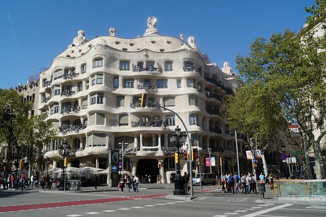 Casa Batllo Fast-Track Tickets, Barcelona Architecture Tour - Common Questions