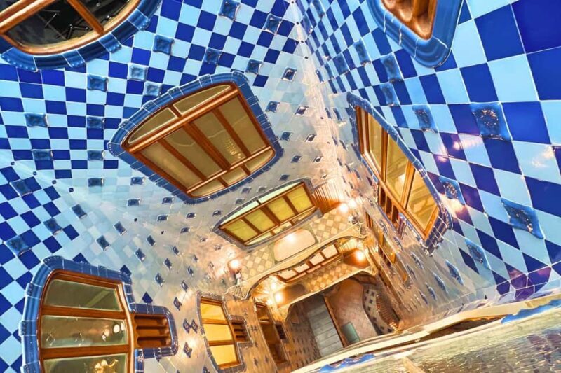 Casa Batlló First Access Tour With Sagrada Família Upgrade - An In-Depth Look at the Experience
