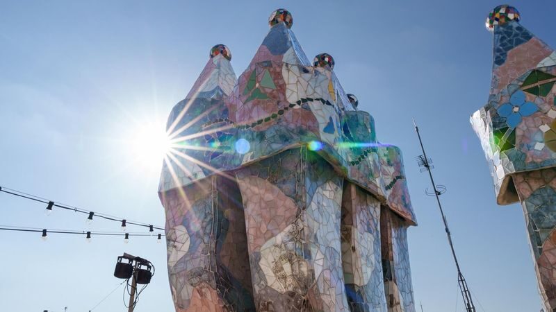Casa Batllo Tour with Optional White Rabbit Museum Admission - Timing, meeting point and what the ticket covers