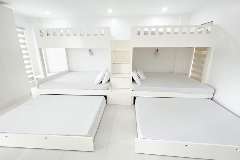 Casa De Ixia Vacation Home in Bulacan - Karaoke, billiards, and indoor downtime