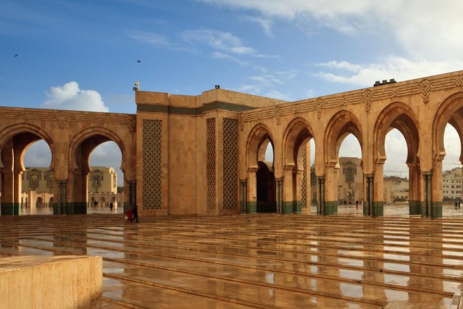 Casablanca Half-Day Tour: Hassan II Mosque, Mohammed V Square and Central Market - Inclusions and Exclusions