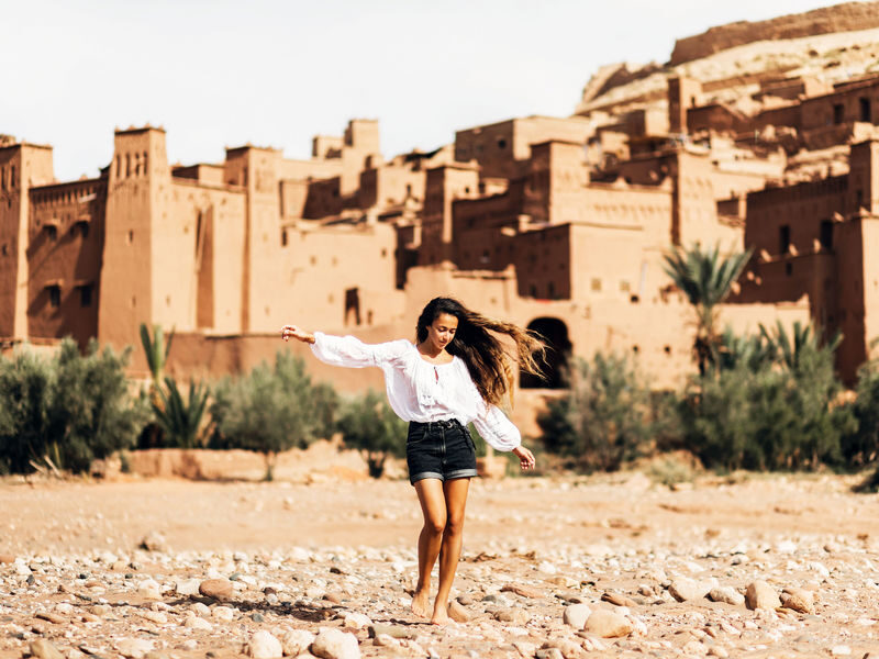 Casablanca Private Desert & Cultural Exploration with Merzouga & Chefchaouen - What the price covers, and what it does not