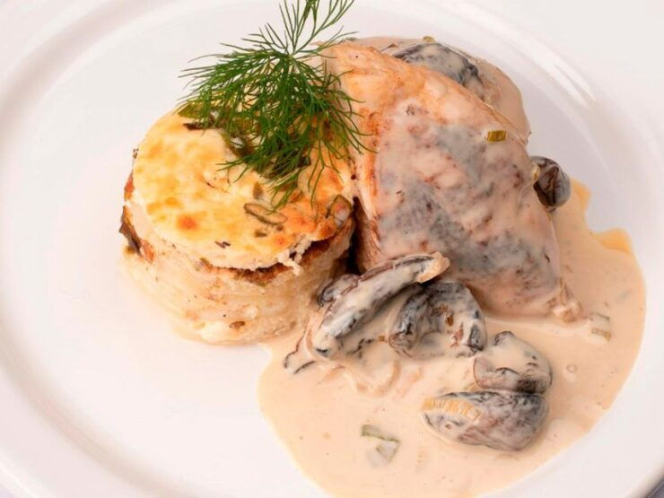 Casablanca Tango VIP: Gourmet DinnerShowBvrgeTransfer Fr. - Good To Know