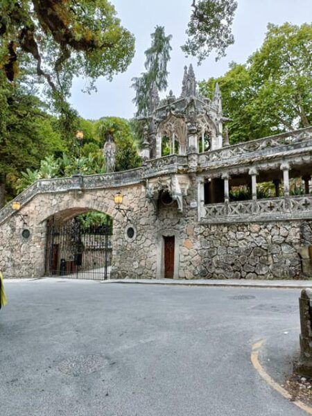 Cascais and Sintra Tour, Lunch in a Local Restaurant - Why Choose This Tour
