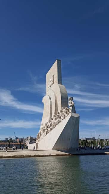 Cascais: Lisbon Morning Breeze Sailing Tour, Thursday - Experience Overview