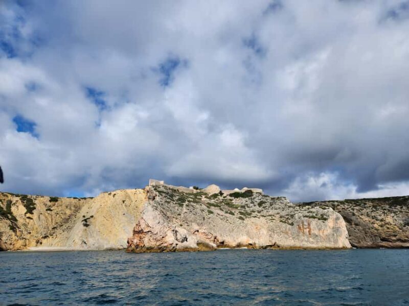 Cascais/Portimão: Private Yacht Cruise with Drinks - Good To Know