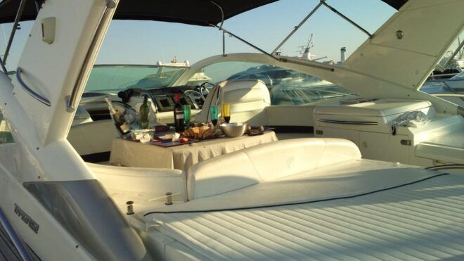 Cascais: Private Yacht Cruise in the Bay & Sightseeing - Customer Feedback