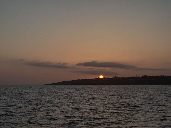 Cascais: Sunset Boat Trip With Welcome Drinks - The Sum Up