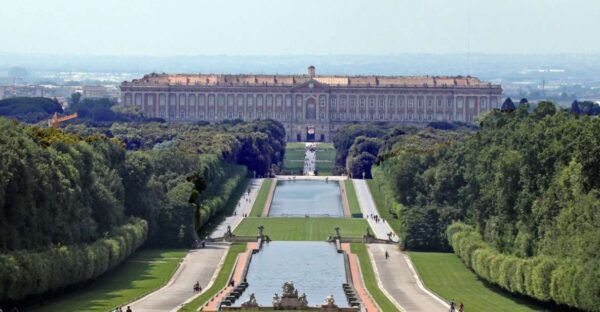 Caserta: Royal Palace of Caserta Ticket and Guided Tour - Direction