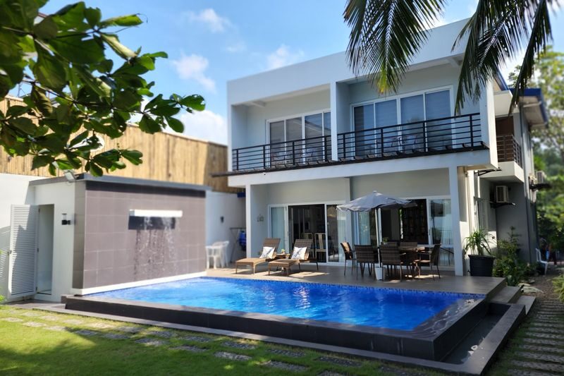 Casita Beachfront in Batangas - At a glance