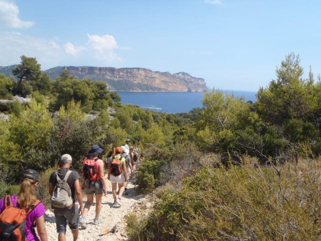 Cassis: Half-Day Calanques De Cassis Hike - Participant Requirements