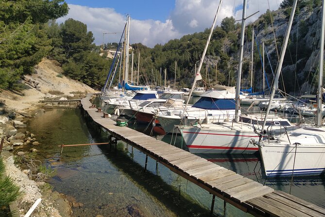 Cassis Hike: Port-Miou, Port-Pin, En-Vau - Hiking Route: En-Vau