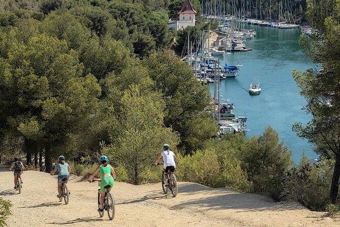Cassis : Two Calanques Tour by Electric Mountain Bike - Tour Activities