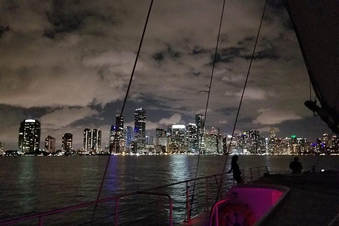 Castaway the Day Sunset Cruise in Miami - The Sum Up