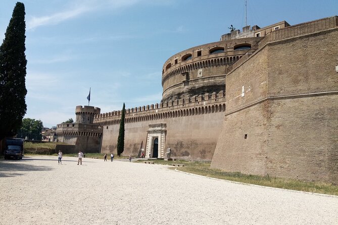 Castel Sant' Angelo Private Guided Tour - Tour Duration and Admission Details