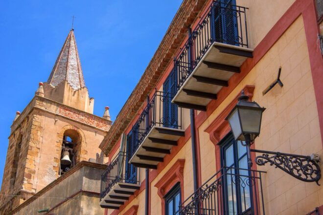Castelbuono: Medieval Walking Tour & Local Dessert - Meeting Point